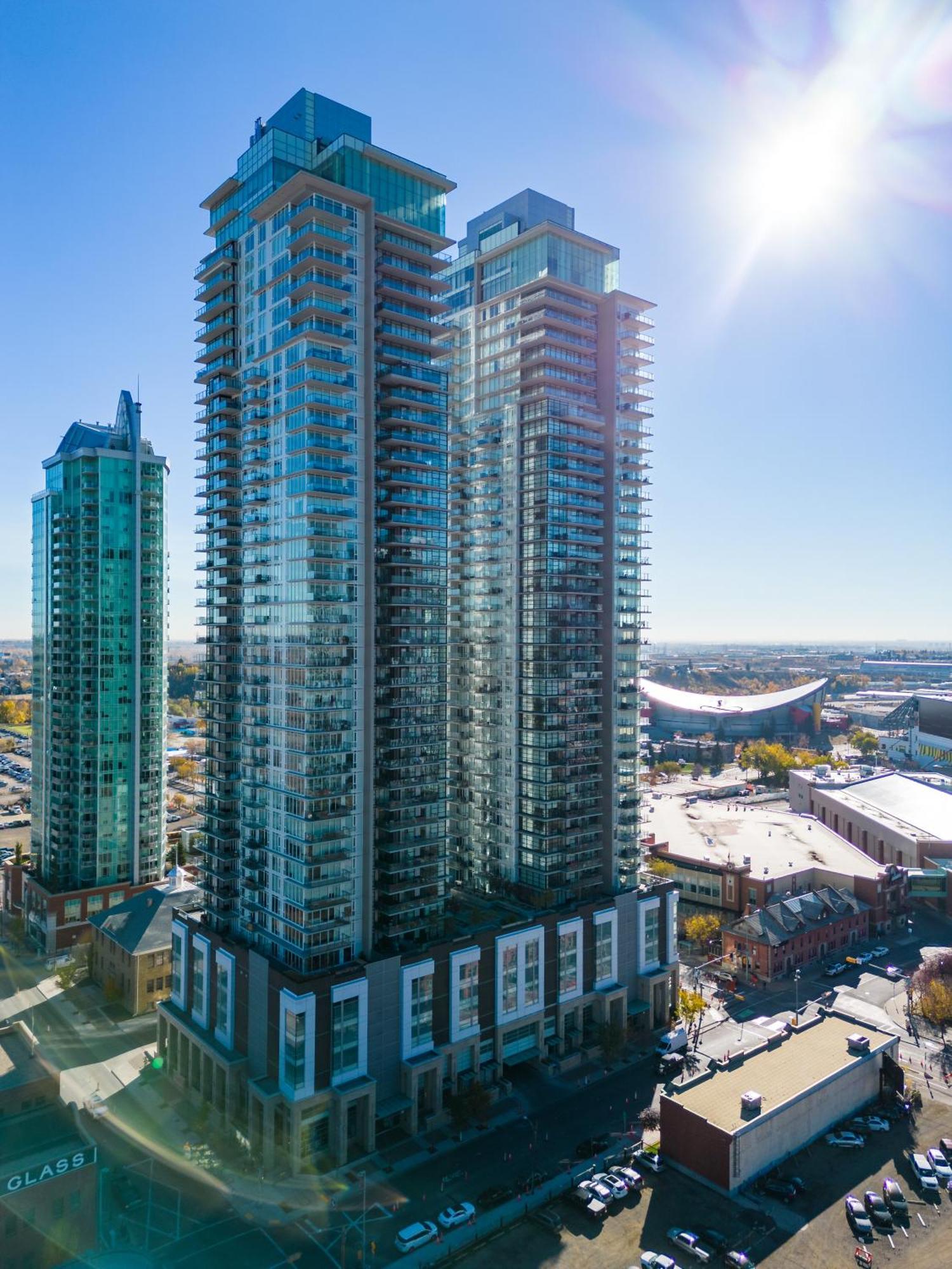 Modern Suite Calgary Downtown 5 Min Walk Stampede Екстериор снимка