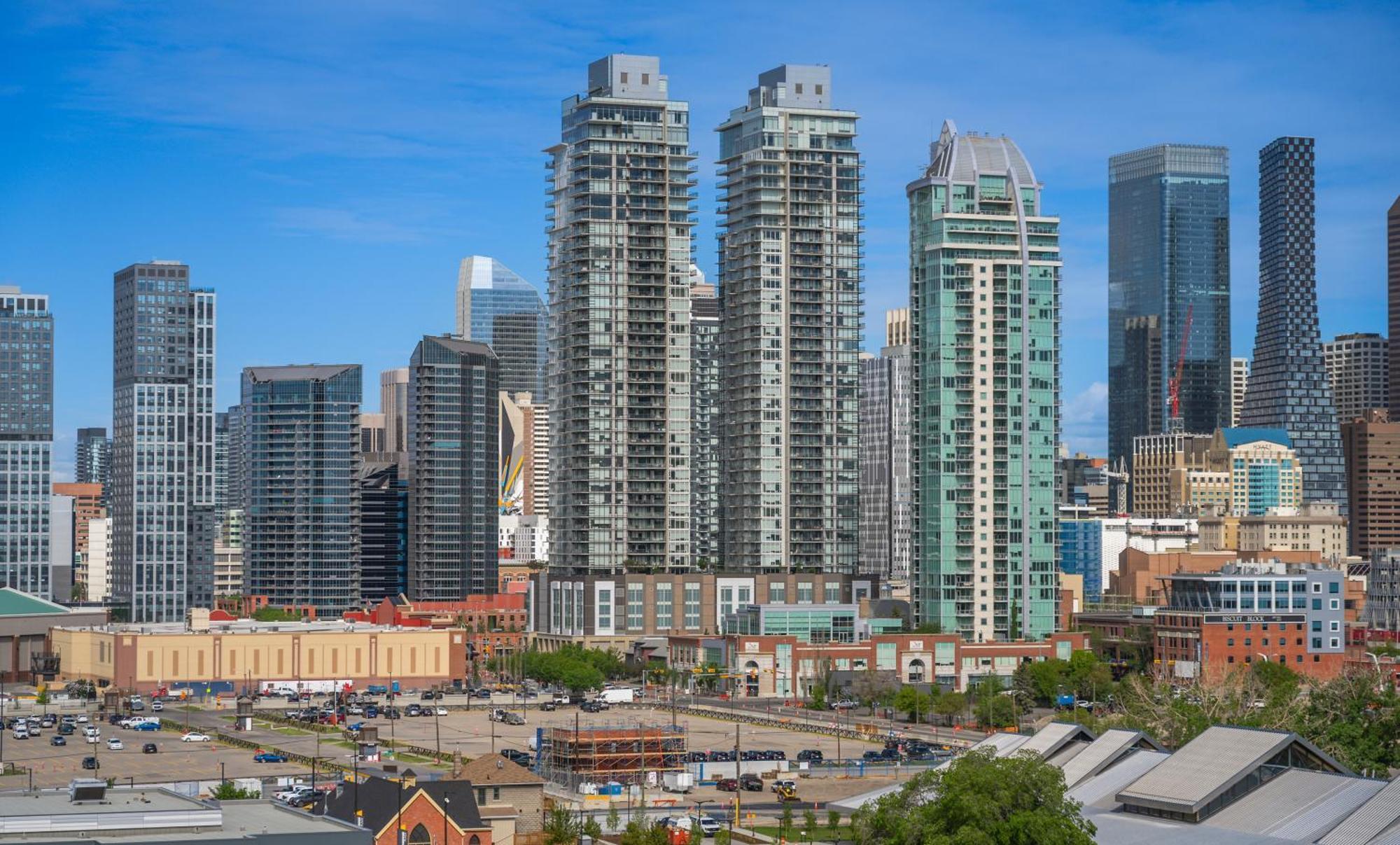 Modern Suite Calgary Downtown 5 Min Walk Stampede Екстериор снимка