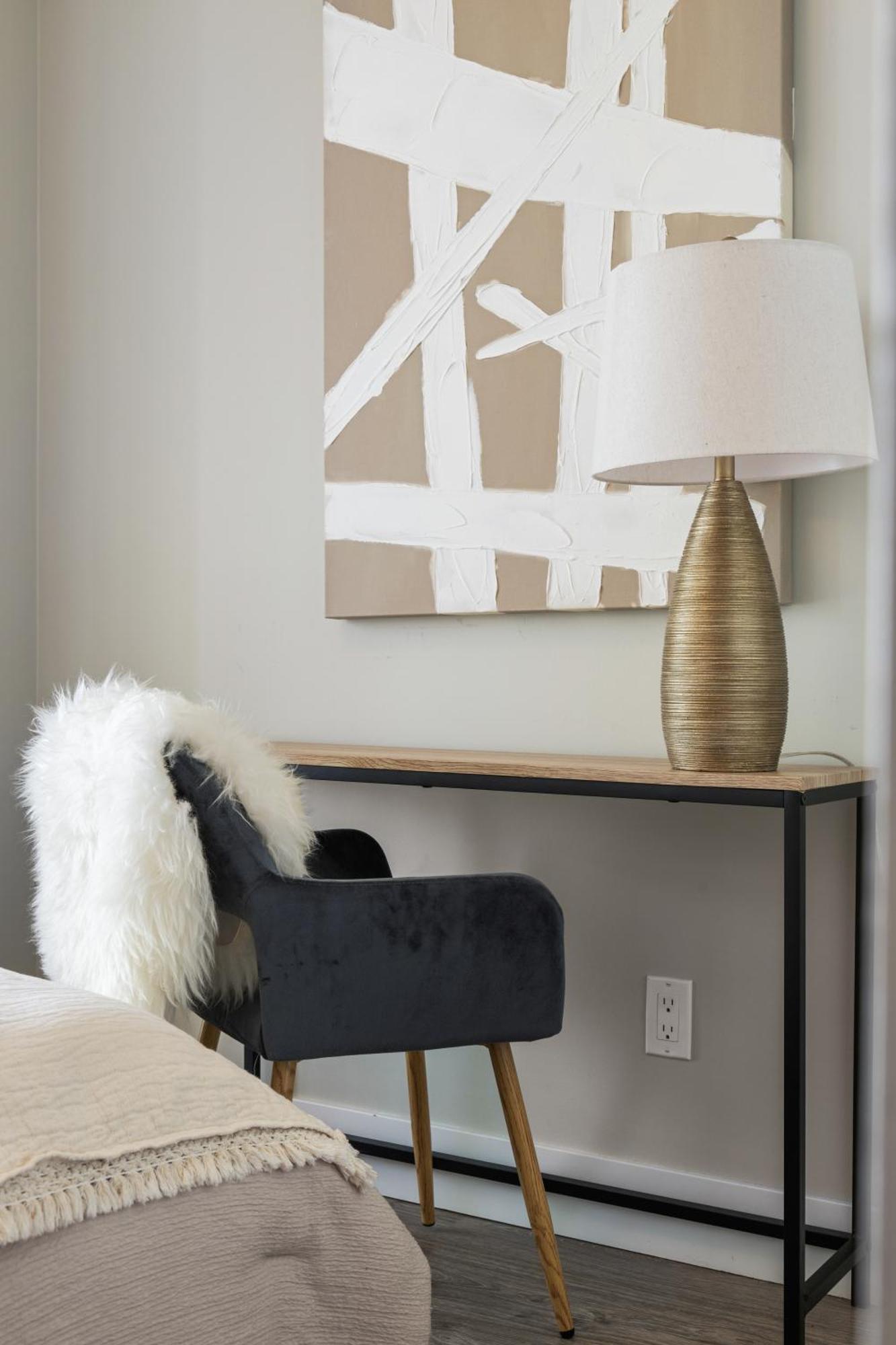 Modern Suite Calgary Downtown 5 Min Walk Stampede Екстериор снимка